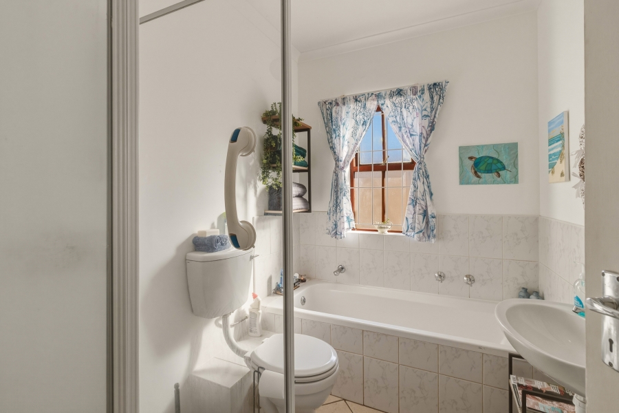 2 Bedroom Property for Sale in Fairview Golf Estate Western Cape